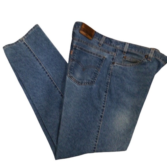 Levi 540 Brown Tag Relaxed Fit Mom Jeans - Picture 1 of 9